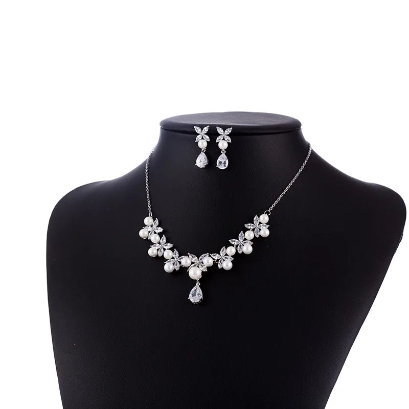Exquisite Women's Copper Alloy Silver Plated Bridal Jewelry Set Romantic Teardrop Pearl Luxury Zircon Micro Insert Wedding