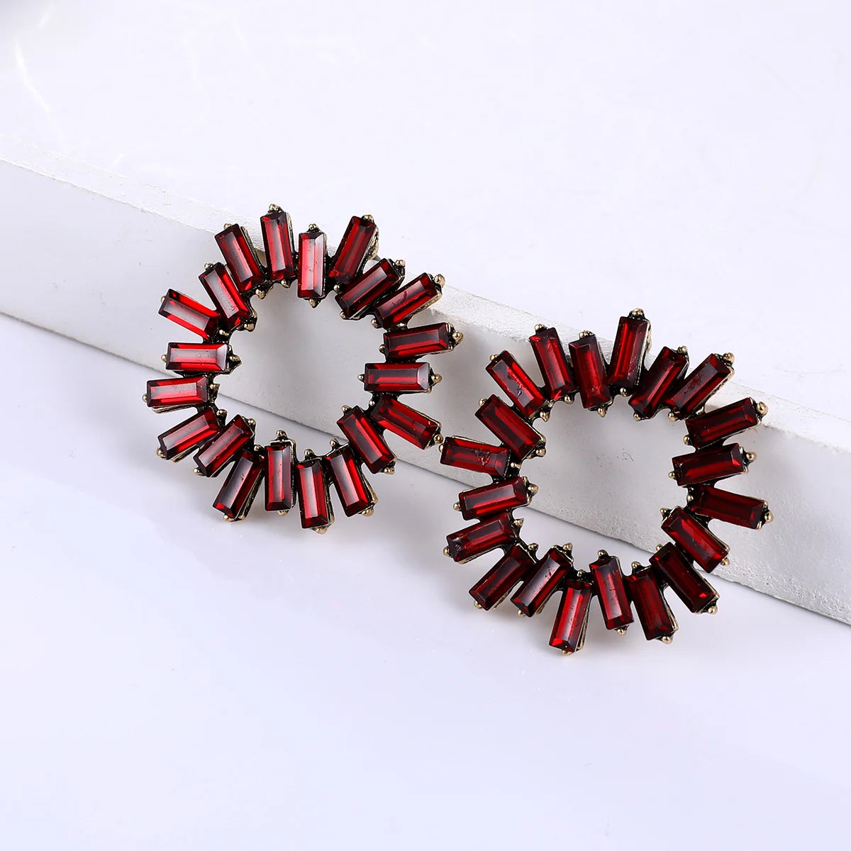 Wholesale Red Crystal Round Stud Earrings Bling Rhinestone Square Geometric Stud Earrings for Women
