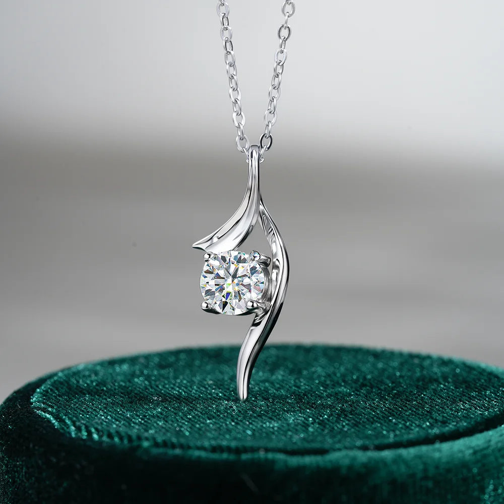 Personal Custom Simple Atmospheric Platinum Plated Brilliant Cut Pendant 1CT D Color 925 Sterling Silver Moissanite Necklace