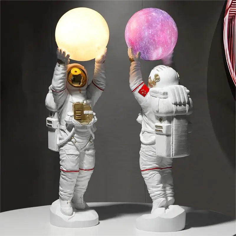 Creative Astronaut Resin Statue Living Room TV Cabinet Home Accessories for Office Spaceman Decorative Lamp