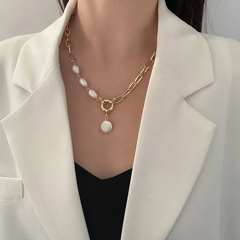 Retro Baroque Pearl Pendant Alloy Paperclip Chain Charm Splicing Pearl Necklace Fashion Jewelry for Women