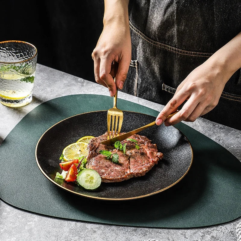 High End Hotel and Restaurant Use 8" / 10" Texture Black with Golden Edge Round Shape Ceramic Steak Fruit Dishes Plate