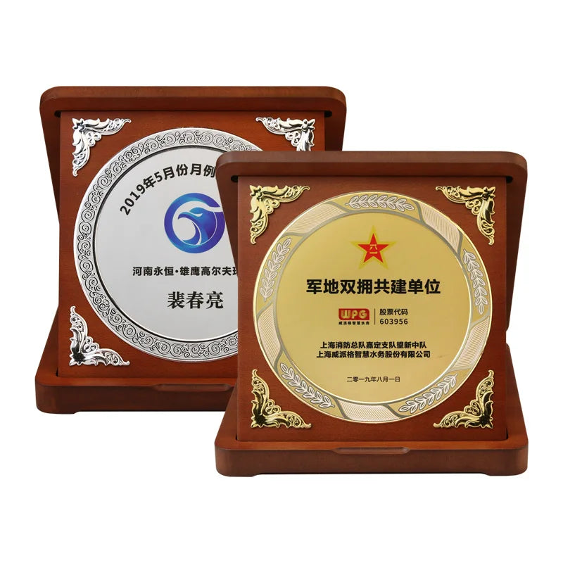 Customized Square Wood Award Plaque 2026 New Design Personalized Red Wooden Medal Trophy with Premium Box for Graduation Sports