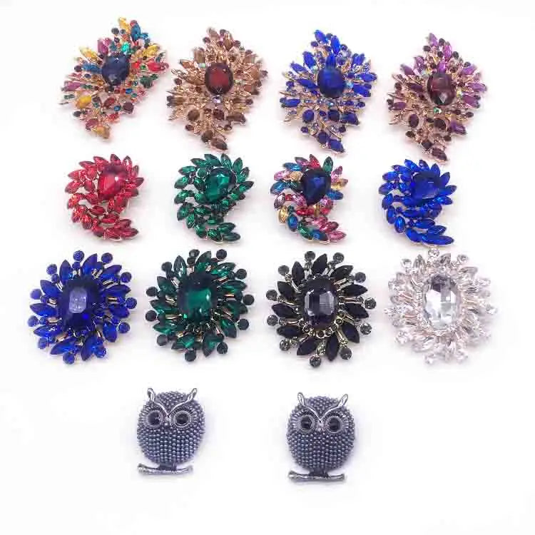 Customize Luxury Rhinestone Brooch Crystal Glass Brooch Corsage for Women's Clothing Accessories