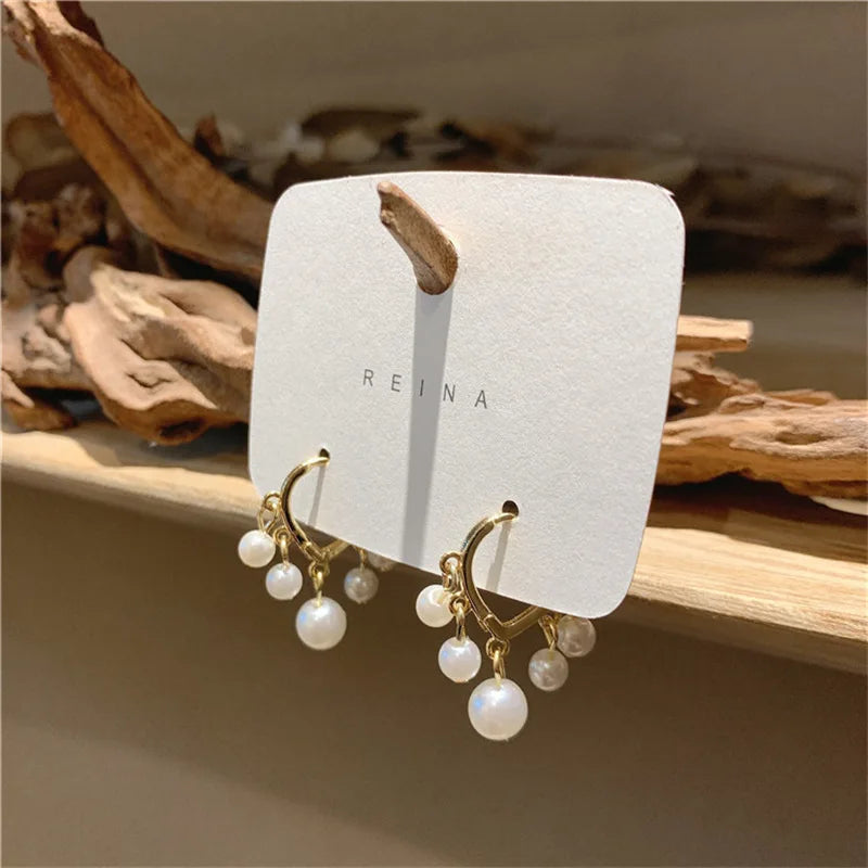 AA00818 Indian Korean Style Alloy Pearl Earrings Simple Heart Design Hoop Earings for Women Fashion Accessories Jewelry