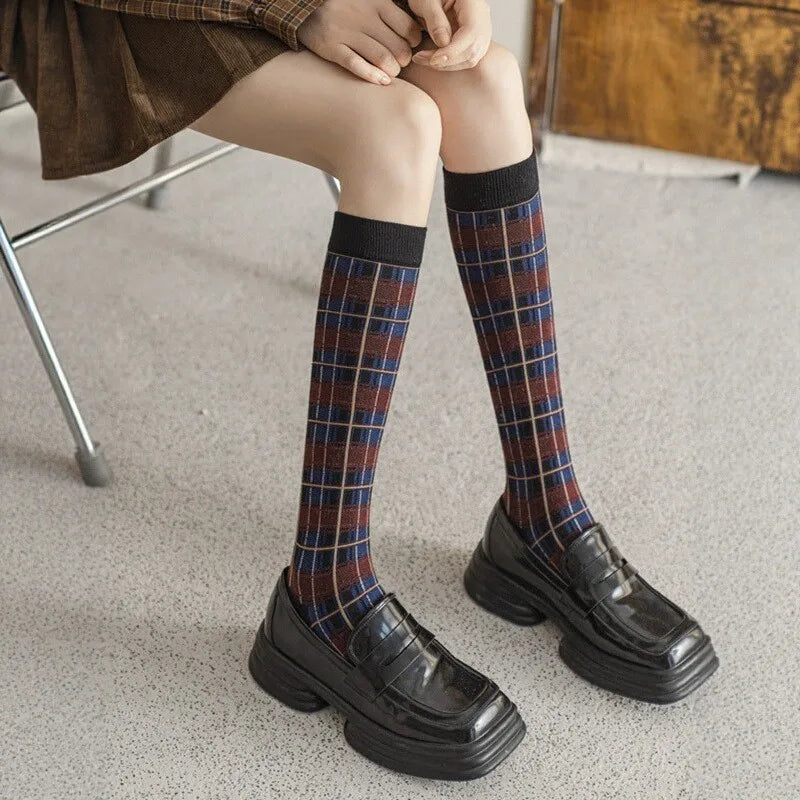 Wholesale Luxury Designer Plaid Long Calf Socks Cotton Tartan Knee High Socks for Women