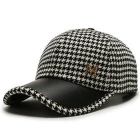 Autumn Winter British Retro Fashion Baseball Cap for Men and Women Houndstooth Sports Cap with Curved Brim Common Fabric