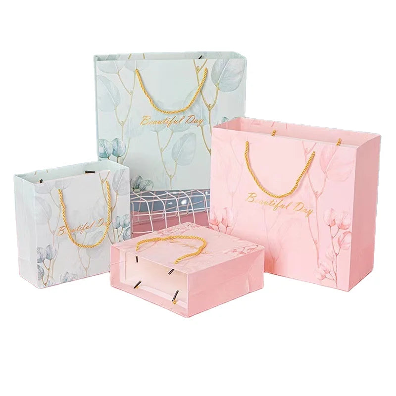 Luxury Brand Custom logo Boutique Packaging Shopping Gift Paper Bag for Clothes