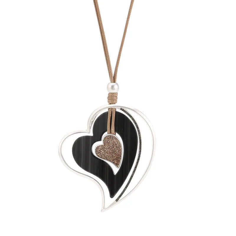 Hot Sale Long Love Heart Sweater Chain Necklace Statement Crystal Irregular Big Heart Shaped Necklace for Party