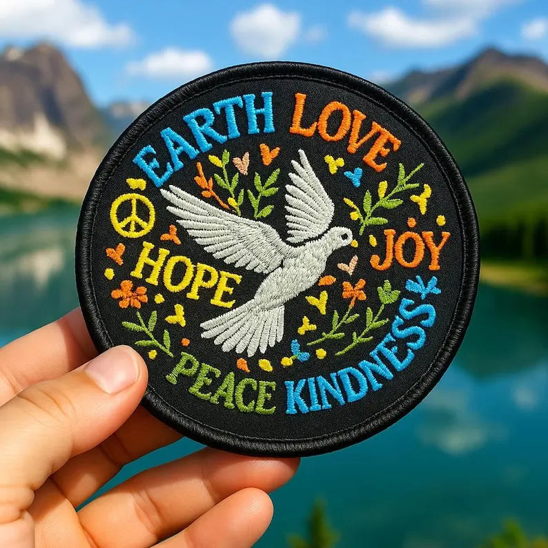 Wholesale Iron on Embroidery Patches Custom Logo Design Heat Press Transfer Adhesive Embroidered Patch for Clothes Jeans Jacket