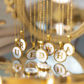 Stainless Steel PVD 18K Gold Plated Round Shell Necklace Women Luxury Jewelry Alphabet A-Z 26 Initial Letters Pendant Necklaces