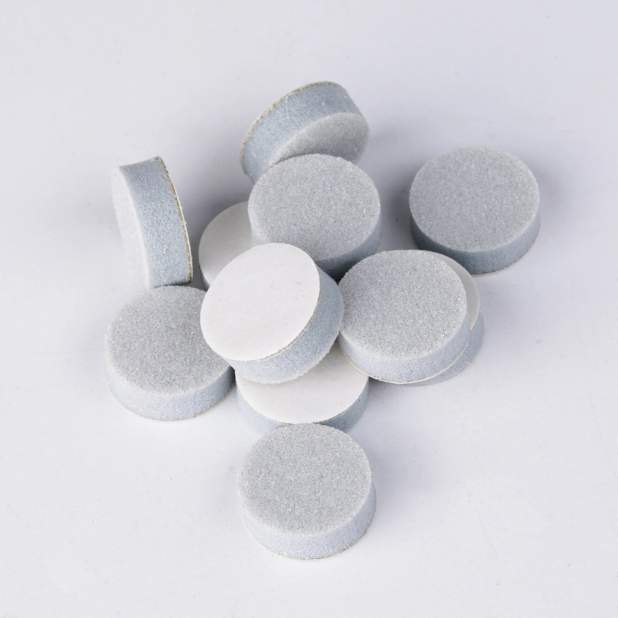 Replaceable Round Gray EVA Sponge Sandpaper Disc Foot File Self-Adhesive Sanding Buffer Disc for Pedicure Tools