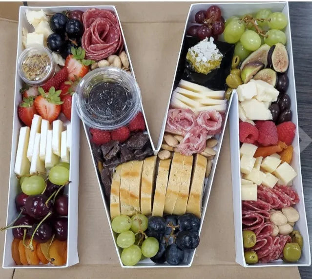 Personalized Food Strawberry Cardboard Grazing Letter Shaped Catering Board Box for Charcuterie