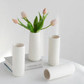 White Striped Ceramic Vase High-End Hydroponic Ornaments Fresh Flowers Arrangement for Living Room Dining Table Simple Elegant