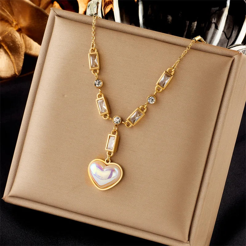 New Arrival European Style 18k Gold Plated Heart Pearl Pendant Necklace Jewelry Square Zircon Necklaces for Women