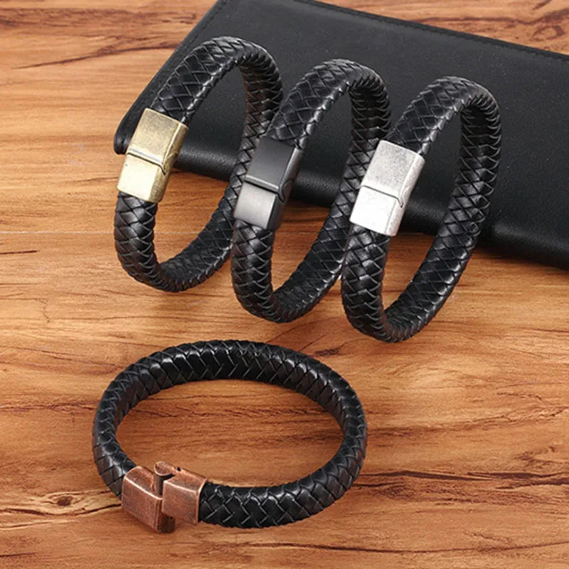 New Design Genuine Leather Bracelet 316L Stainless Steel Magnet Clasp Vintage Wrap Bracelet for Men