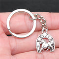WYSIWYG 23x17mm Zinc Alloy Antique Silver Plated Horseshoe Horse Key Chain Souvenirs Gift P1-ABD-C12574