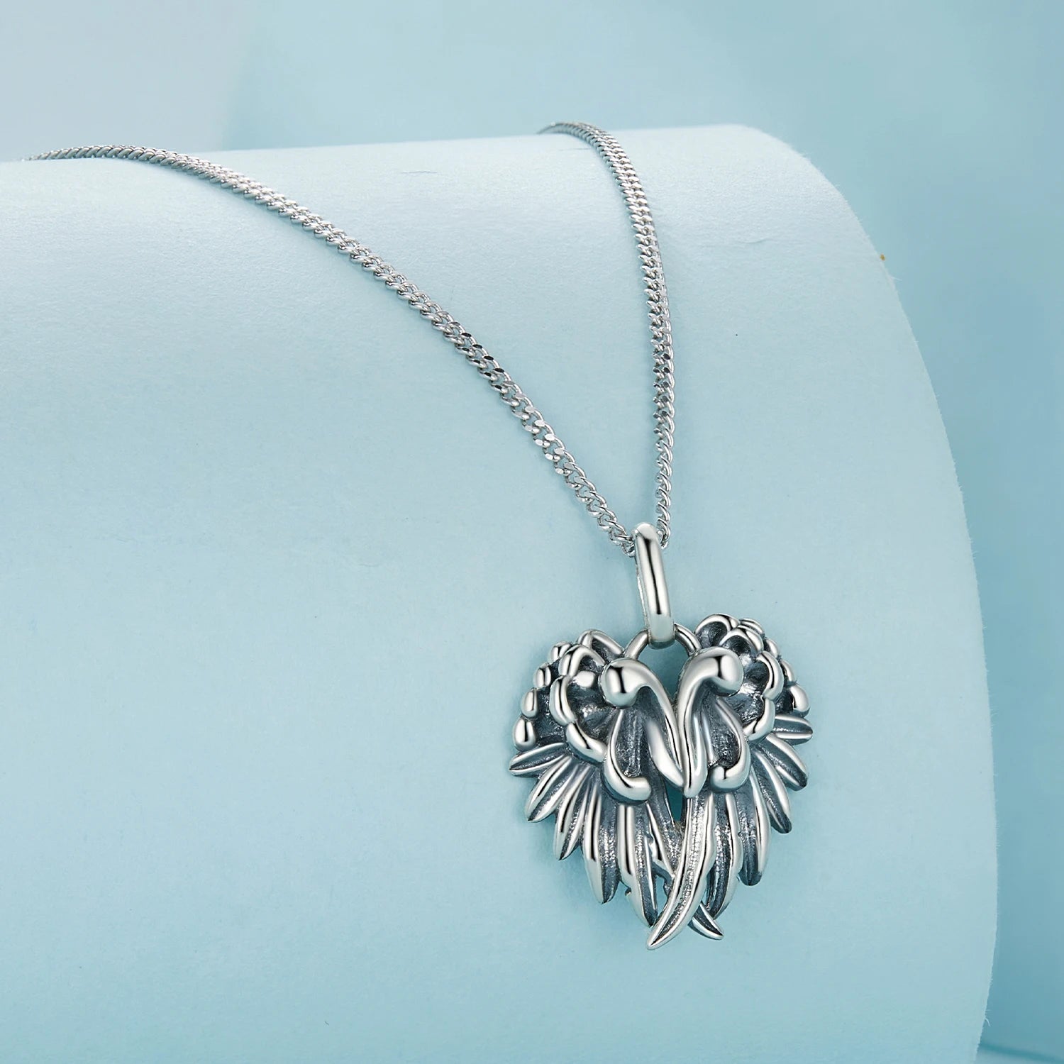 925 Sterling Silver Vintage Style Angel Wing Heart Pendant Necklace with Zircon Women's Fashion Jewelry Family Gift SCN504
