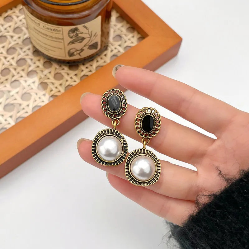 French Retro Style Round Pearl Pendant Earrings Popular Women Girl Jewelry Pearl Drop Earrings