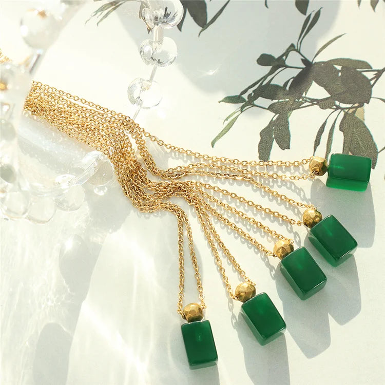 New Trending Fancy Personalized Fashion Fadeless 18K Gold Plated Pendant Necklace for Women Lady