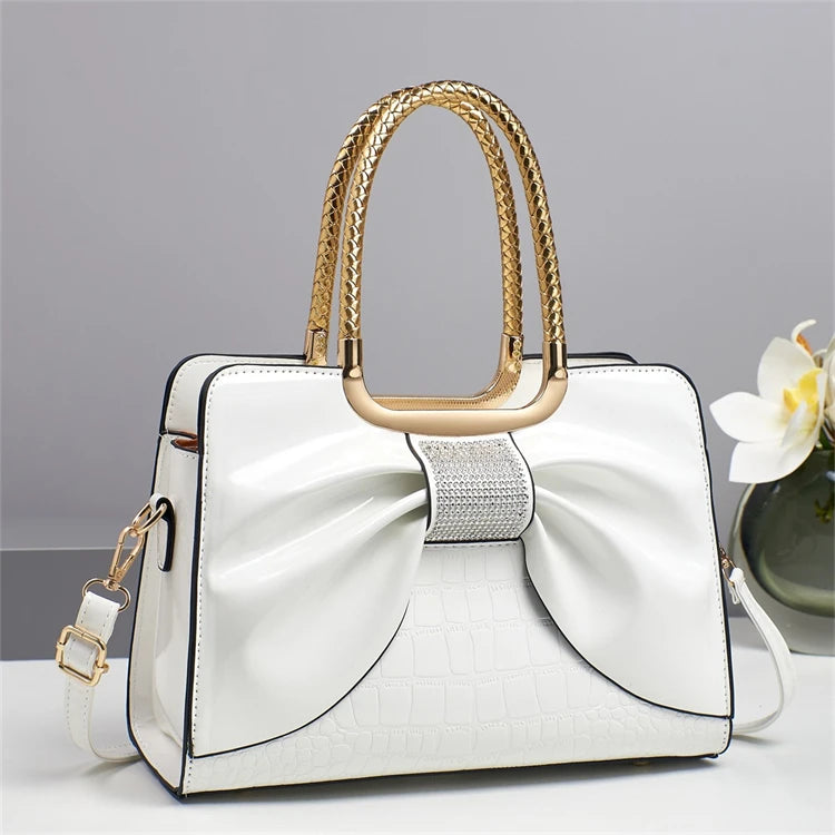 Waterproof studded Tote Fashion Silver Quilted pu Leather Glitter Sequins Ladies Handbags with Chain