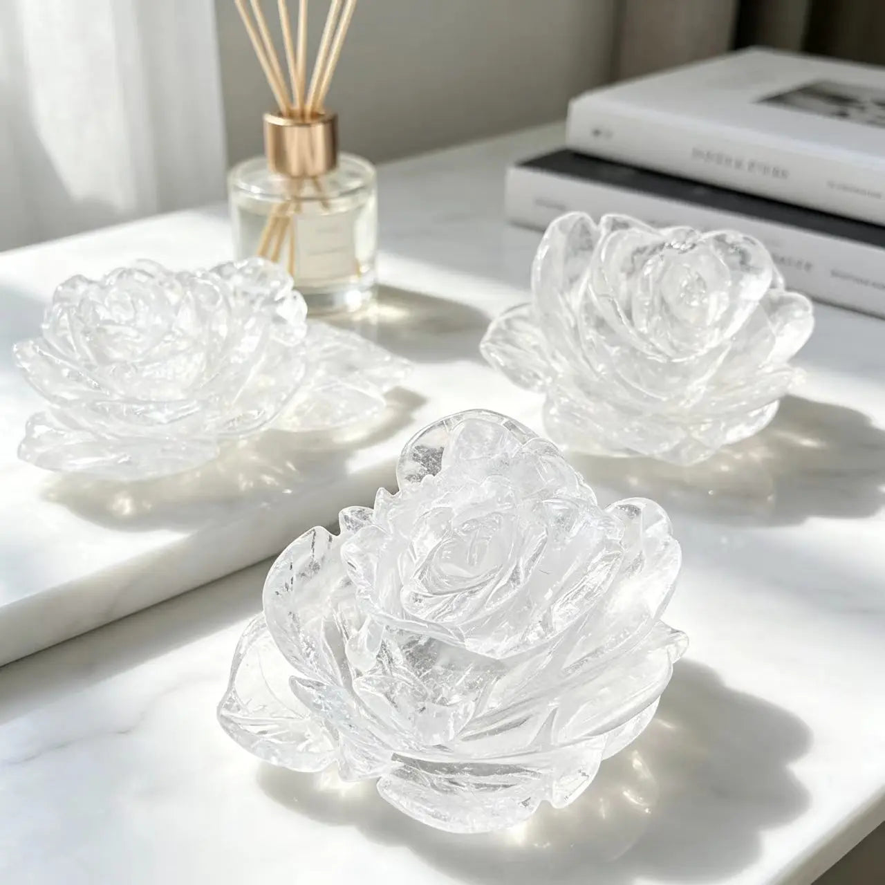 Wholesale Natural Clear Quartz Rose Flower Carving Hand Carved Crystal Rose Sculpture Healing Stone Home Wedding Decor Gift