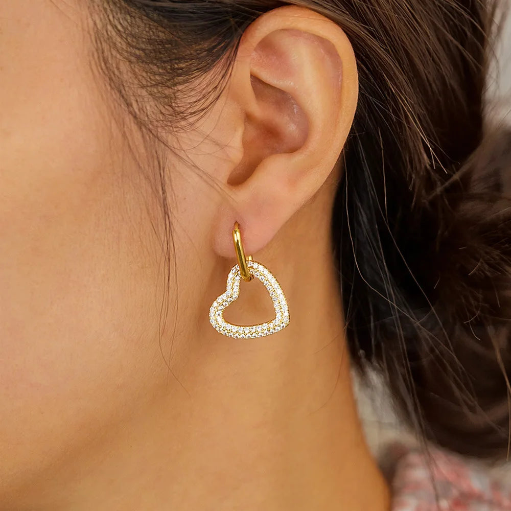 French INS Fashion Temperament Heart-shaped Stainless Steel Diamond studded Light Luxury Versatile Earrings