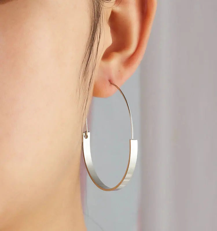 Trendy 5CM Gold-Plated Geometric Minimalist Design Hoop Earring for Women for Wedding Party Engagement Mainly Made of Alloy
