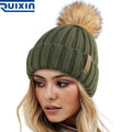 Women's Fleece Hat Fur Pom Custom Logo Hat Slouchy Winter Knitted Hat Pompom Beanie Green Toque With PU Label