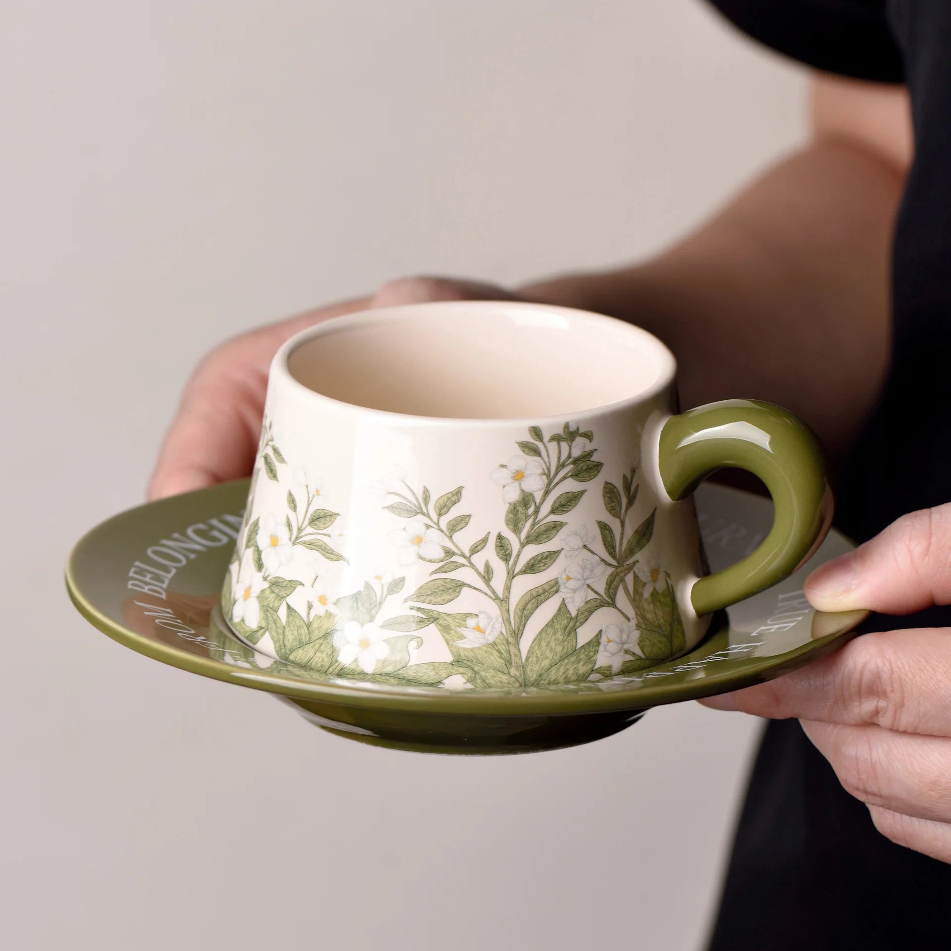 Madou Retro Coffee Cup and Saucer Set with Tray Jasmine Medieval Bellflower Design for Business Gifts or Events Includes Lid
