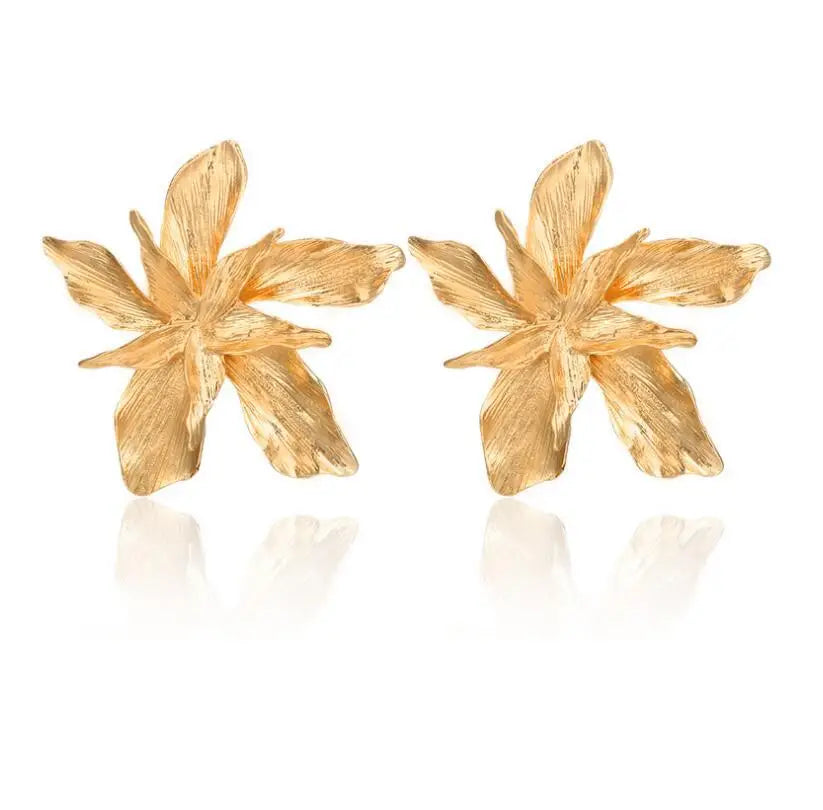 Elegant Ladies Big Floral Flower Stud Earrings Luxury Exaggerated Gold Metal Vintage Large Metal Flower Statement Earring