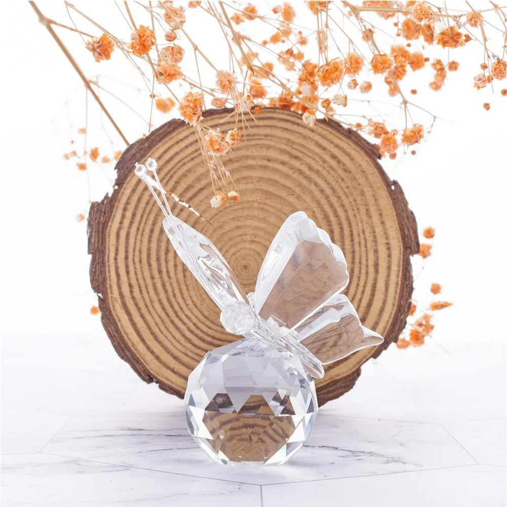 Clear Crystal Flying Butterfly with Crystal Ball Base Souvenir Gift Ornament for Wedding Birthday Guests Gifts