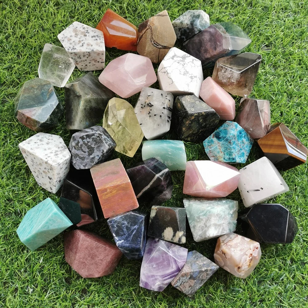 Natural Stone Palm Stone  Freeform Crystal Crafts for Healing