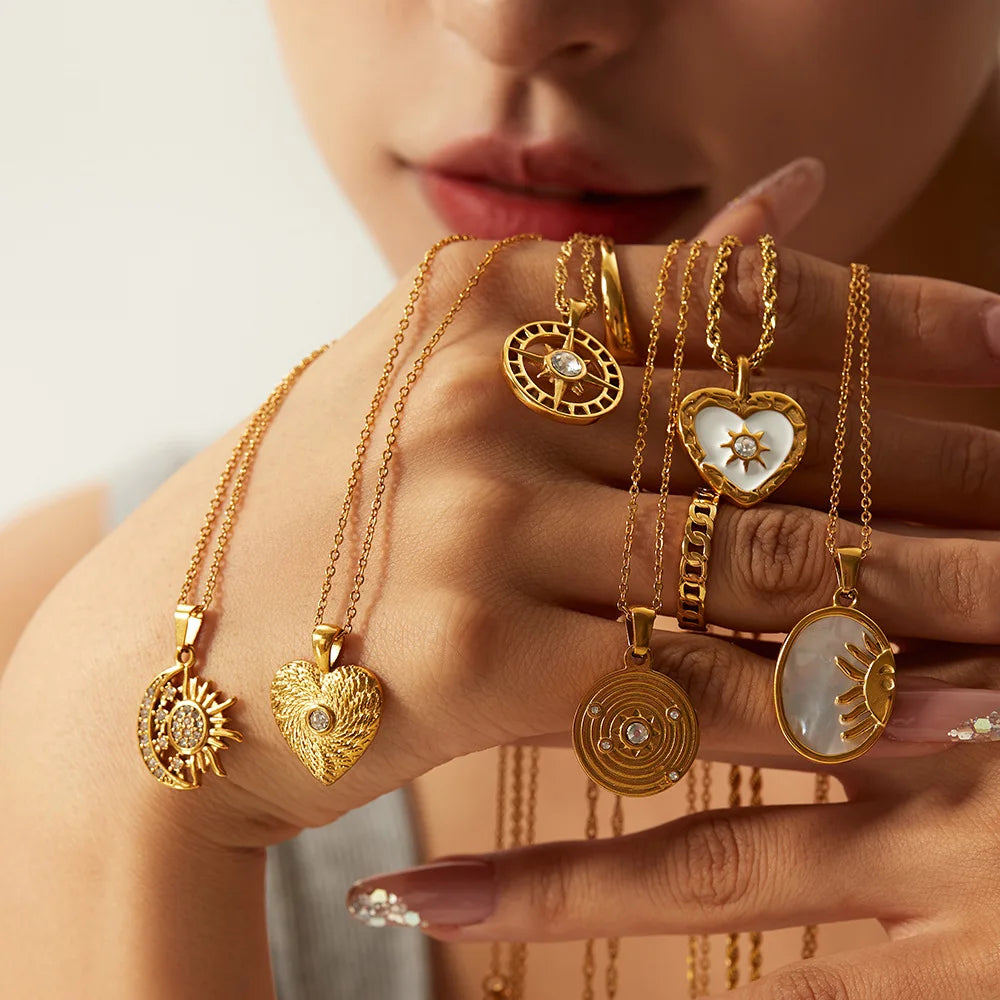 French Vintage Twist Chain Fritillion 18K Gold Stainless Steel Necklace Zircon Love Pendant Necklace for Women