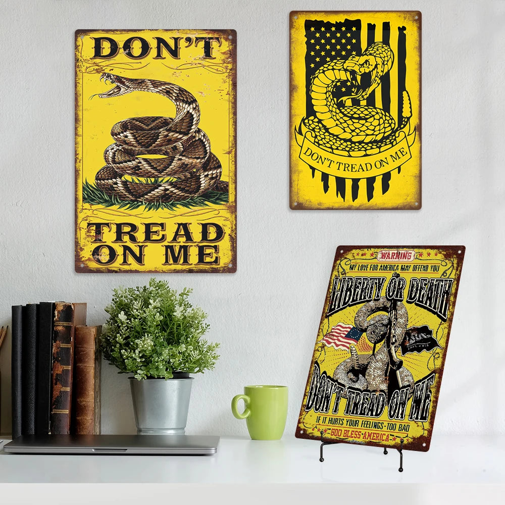 Don't Tread on Me Retro Tin Sign Animal Vintage Flag Metal Plate Art Printing Sign Wall Decor