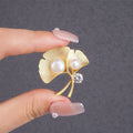 Fashion Gold Color Ginkgo Leaf Brooches for Women Wedding Party Metal Imitation Pearl Plant Leaf Brooches Pin (KBL147)