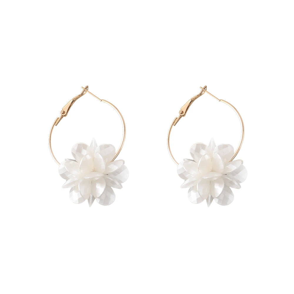 Fashion Simple Floral Huggie Earrings Jewelry Women Sweet Gold Plated Resin White Flower Hoop Earrings for Women