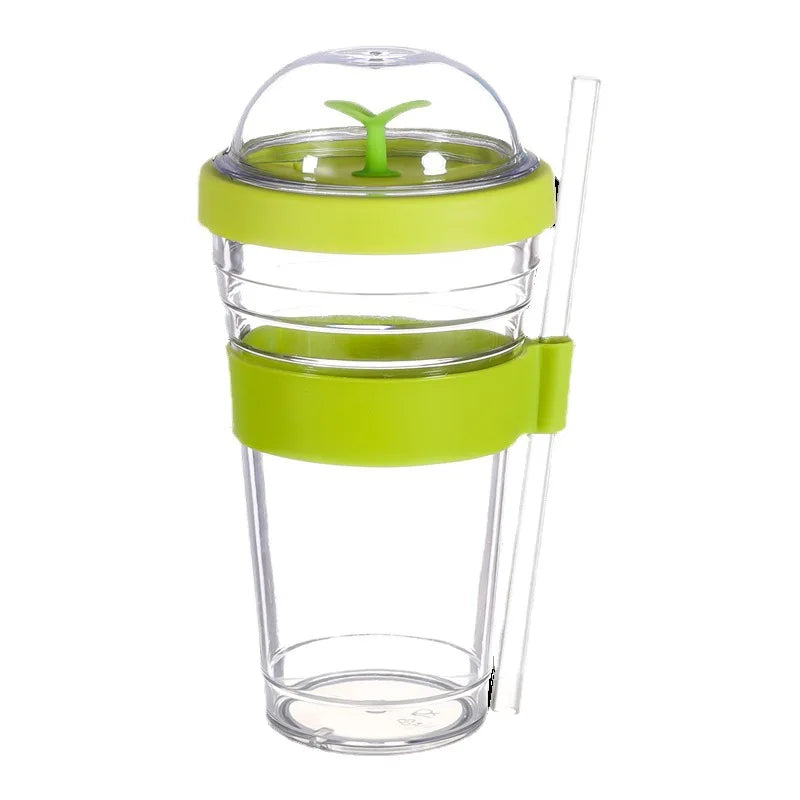 2025 Madou Coffee and Beer Cups Modern Design Large Capacity Sippy Plastic Water Bottle with Silicone Sleeve Lid Hot Sales