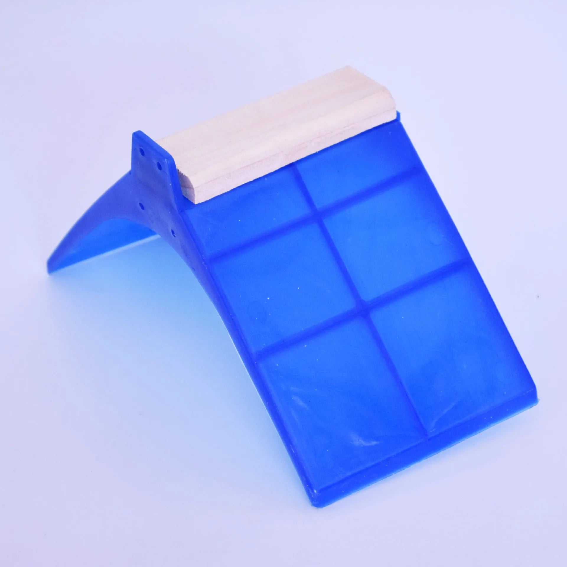 Pigeon Supplies and Equipment Pigeon Stand Rest Stand Habitat Stand Cooked Raw Materials