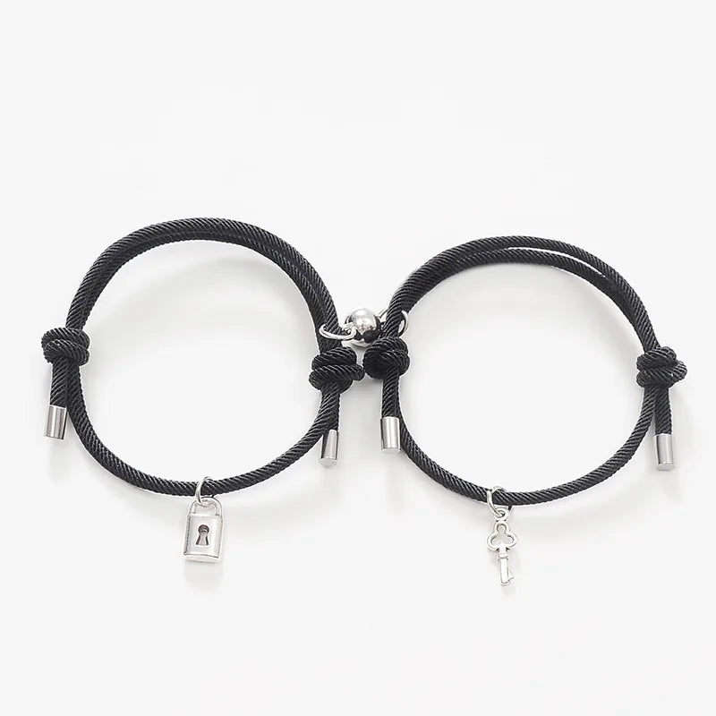 New 2Pcs/set Couple Charm Bracelet for Women Magnetic Attraction Ball Heart Key Lock Link Wrist Chain Best Friend Jewelry Gift