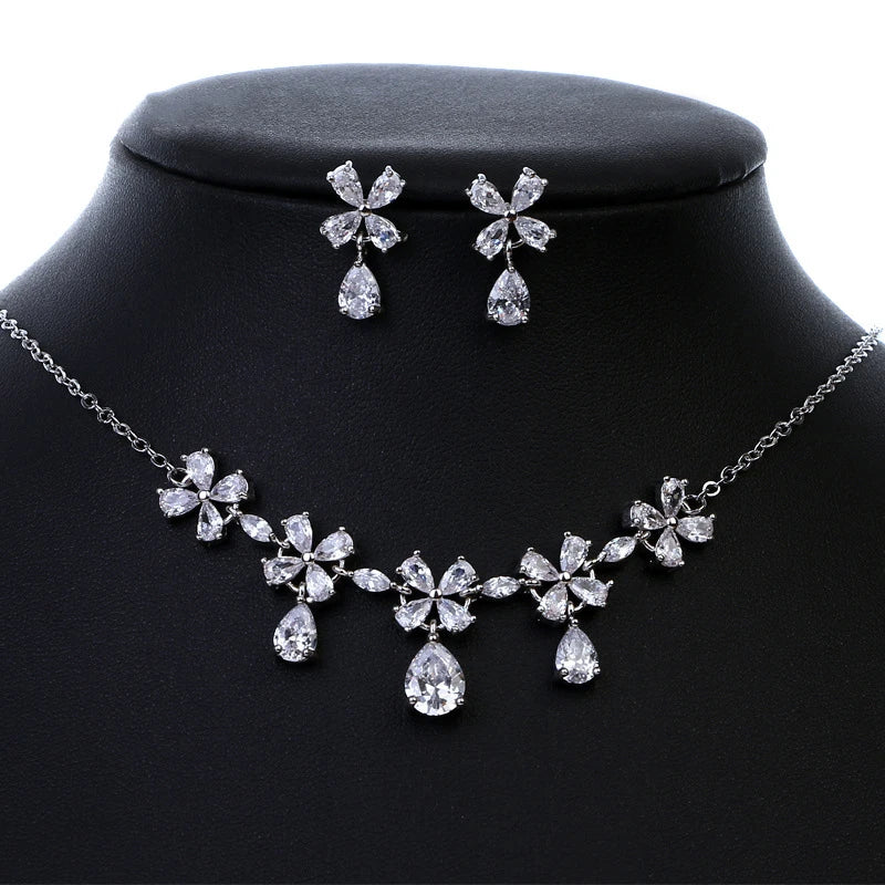 2022 Trendy Crystal Wedding Earring Necklace Jewelry Set Small Wildflower Water Drop Pendant Bridal Jewelry Set for Women Girls