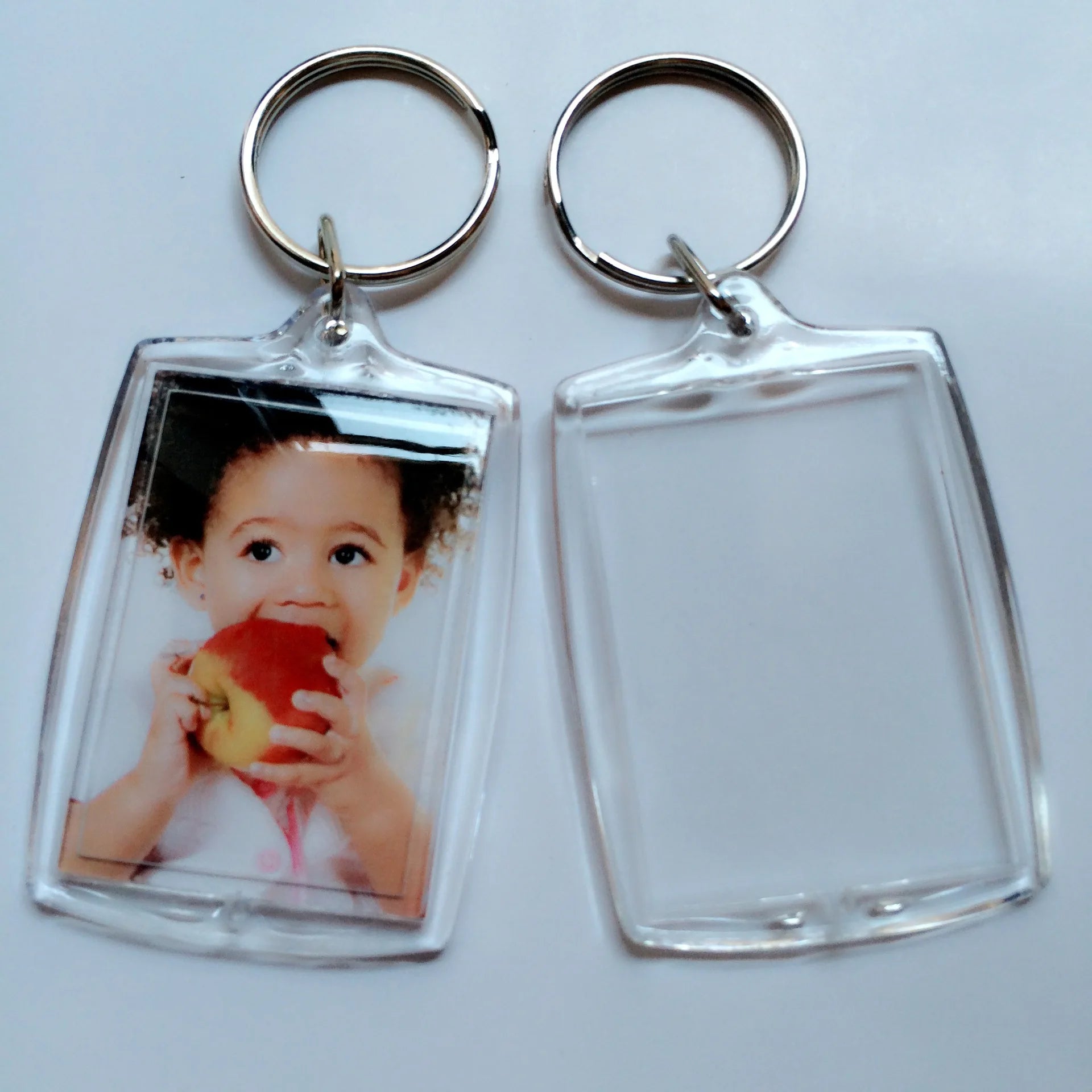 Custom Personalized Eco-friendly Durable Plastic Acryl Cartoon Digital Keyring Recyclable Transparent Photo Frame Picture Insert