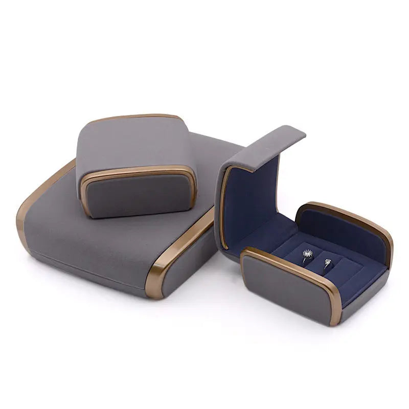 Custom Logo PU Leather Flannel Golden Edge Line Travel Jewelry Box Luxury Jewellery Earrings Ring Case Packaging & Display