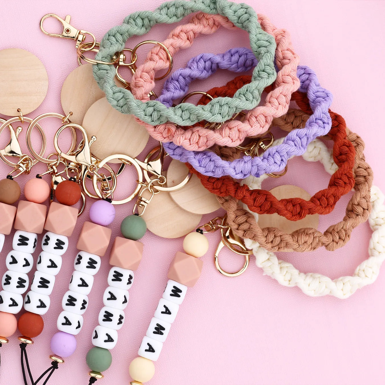 2025 Mother's Day New Cotton Rope Weaving Bracelet With Pendant MAMA Letter Silicone Beads Keychain