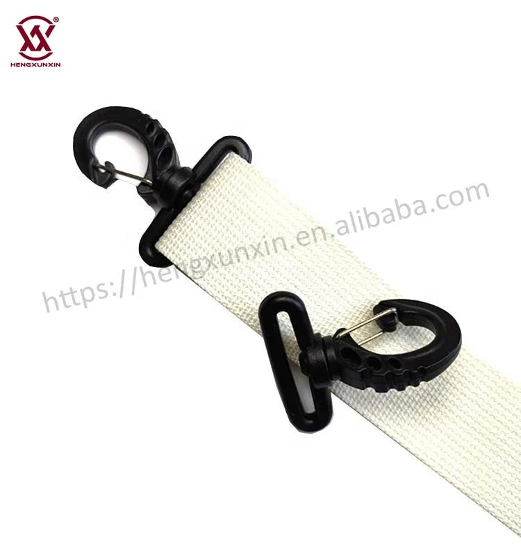 Customized Accept Plastic Hook Adjustable 25mm 38mm 51mm Plastic Swivel Snap Hook Belt Hook for Bag Accessories