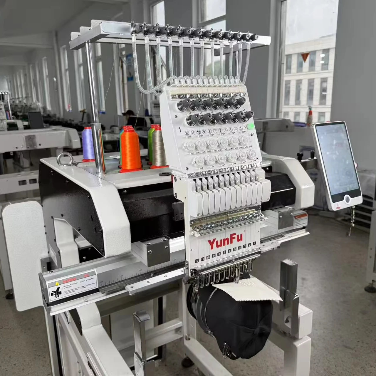 Commercial Used 12/15 Needle Single Head Embroidery Machine Computerized Cap/T-Shirt/Flat Embroidery with Motor Core Components