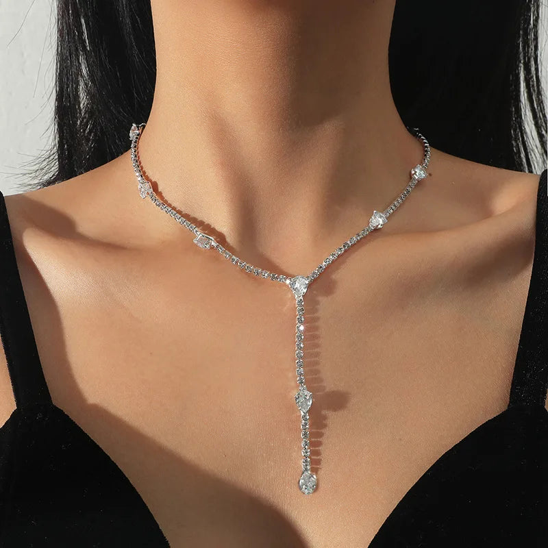 Tassel Fringe Necklace with Diamond-encrusted Waterdrop Cubic Zirconia Fashionable and Luxurious Full Drills Collarbone Chain