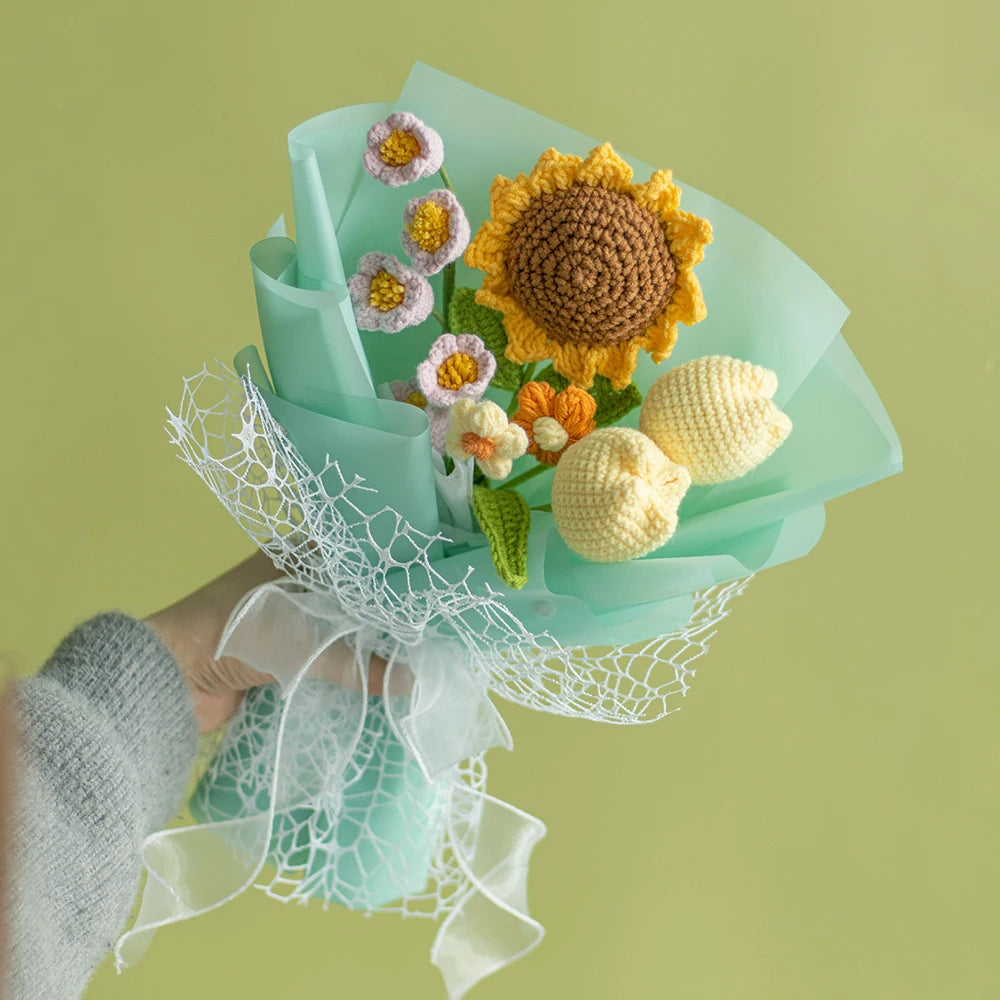 Handmade Small Size Artificial Sunflower Crochet Bouquet Knitted Flower for Christmas New Year Valentine's Day Home Decoration