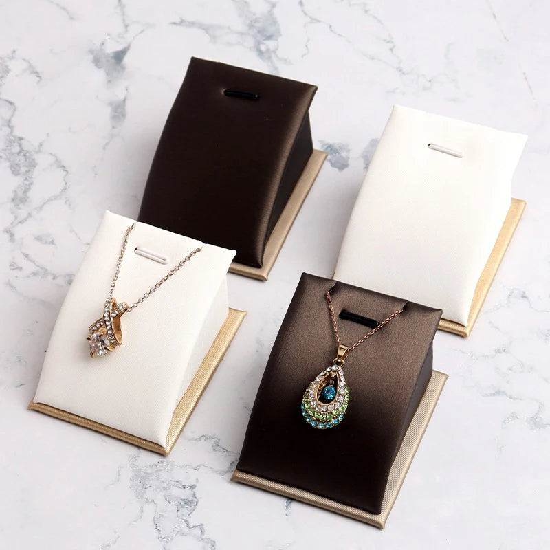 Fashion PU Leather Pendant Necklace Jewelry Display Holder Bracelet Pendant Jewelry Counter Display Stand Jewelry Display Rack