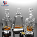 HUAHANGNA Custom Logo Crystal Clear Transparent Glass Decanter Support for Whiskey Liquor Brandy
